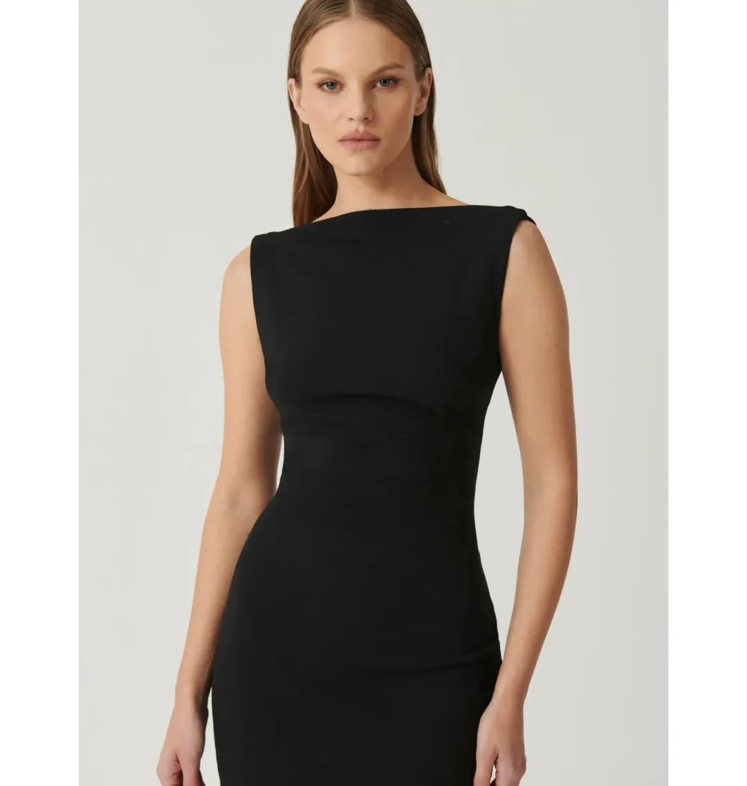 Effie Kats Verona Gown Black Size AU 8 for rent on The Volte - main image