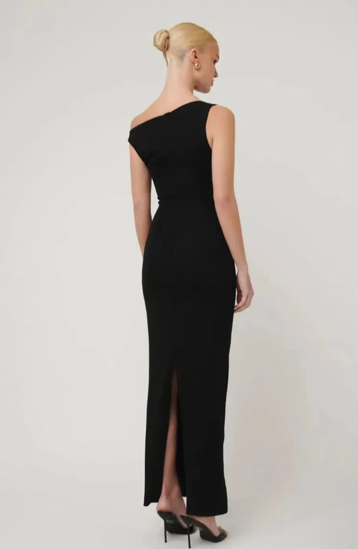 Effie Kats Inaya Gown in Black Size Medium / AU 12 - Image 2