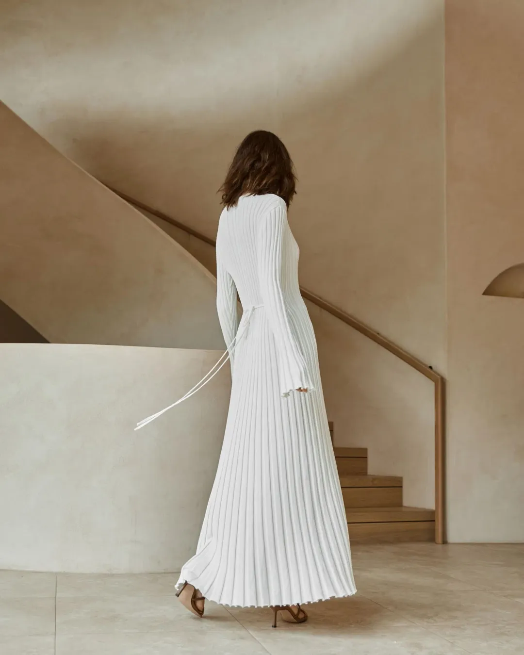 Dissh Reign Sleeved Knit Dress White Size 10 for rent on The Volte - main image