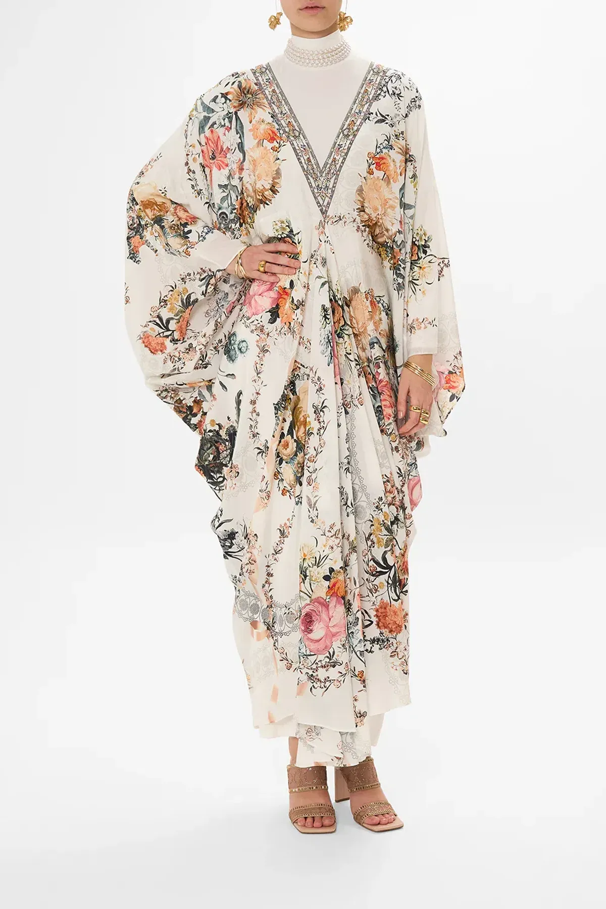 Camilla De Haar Memoirs T-Shape Long Kaftan Floral One Size - Image 1