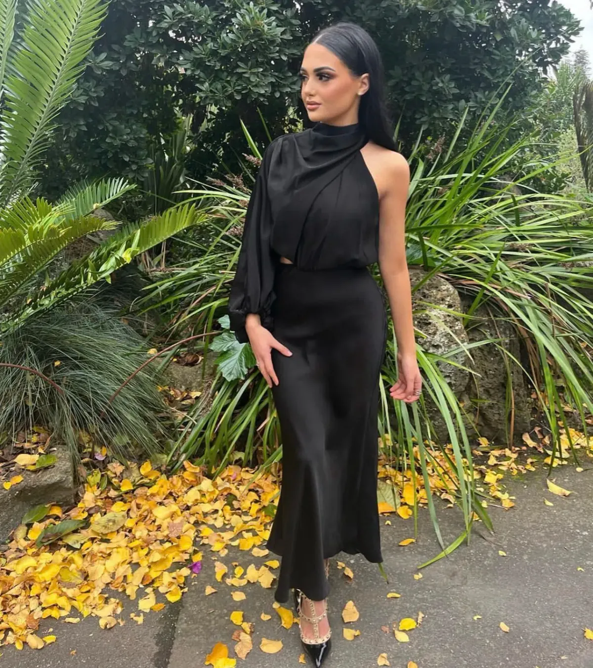 Sheike Olivia One Shoulder Dress Black in Size 8 - Image 4