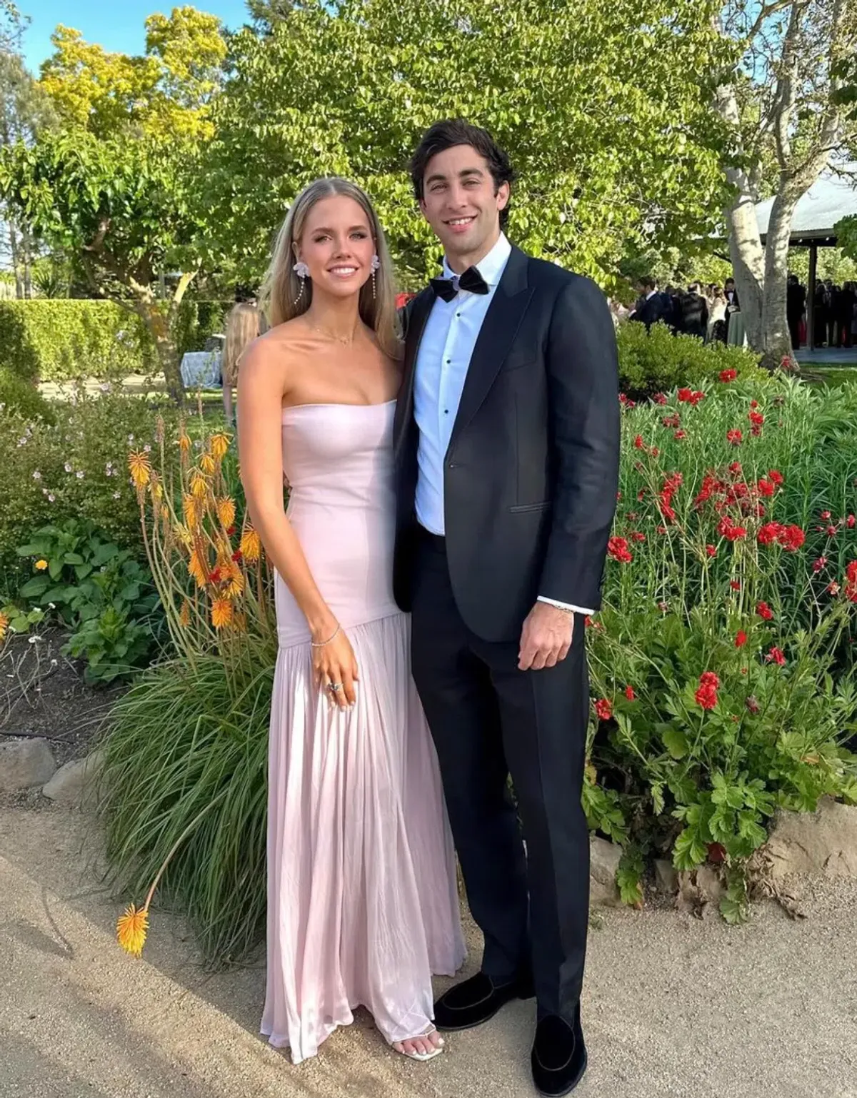 Helsa The Naomi Gown Barely Pink Size 10 - Image 5