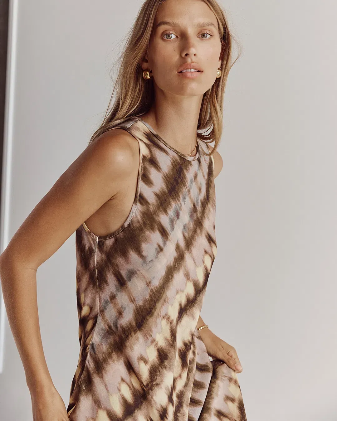 Dissh Gabi Tie Dye Viscose Midi Dress Lilac Size 6 for rent on The Volte - main image