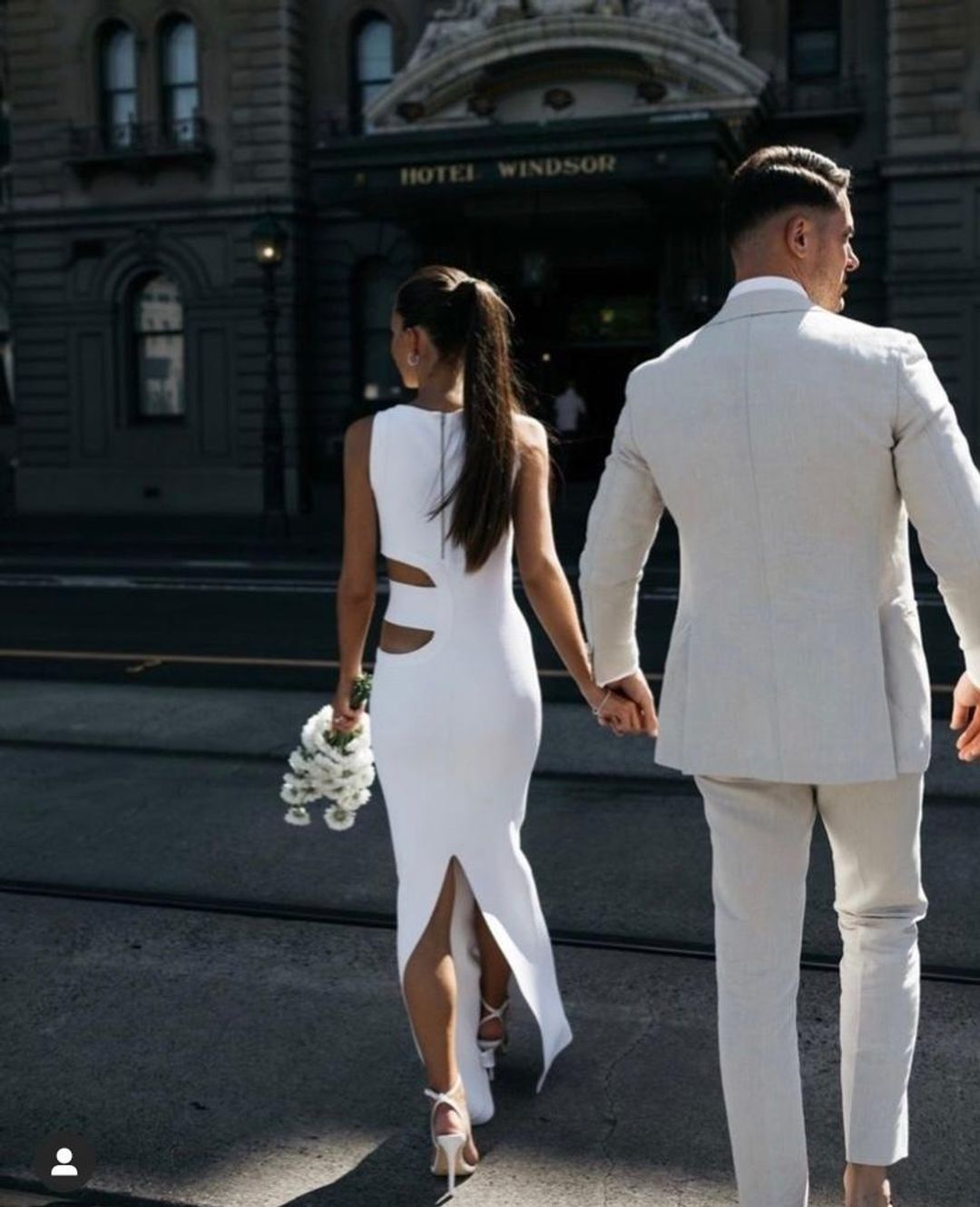 Scanlan Theodore Crepe Knit Gown White Size 6 for rent on The Volte - main image