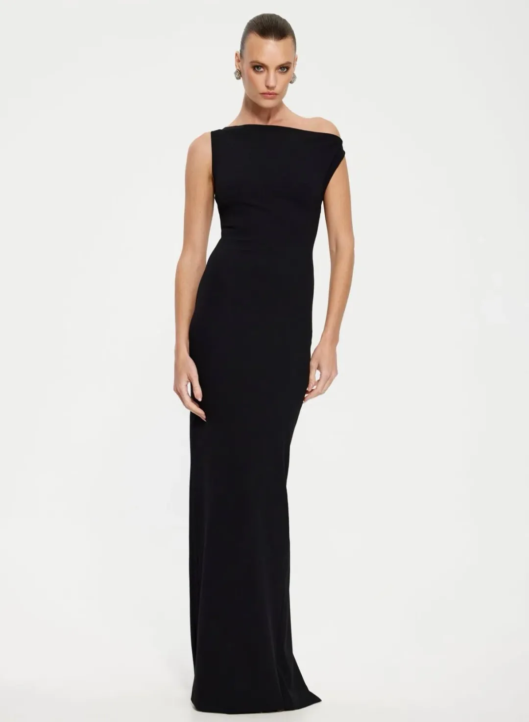 Effie Kats Inaya Gown Black Size M / AU 10 for rent on The Volte - main image