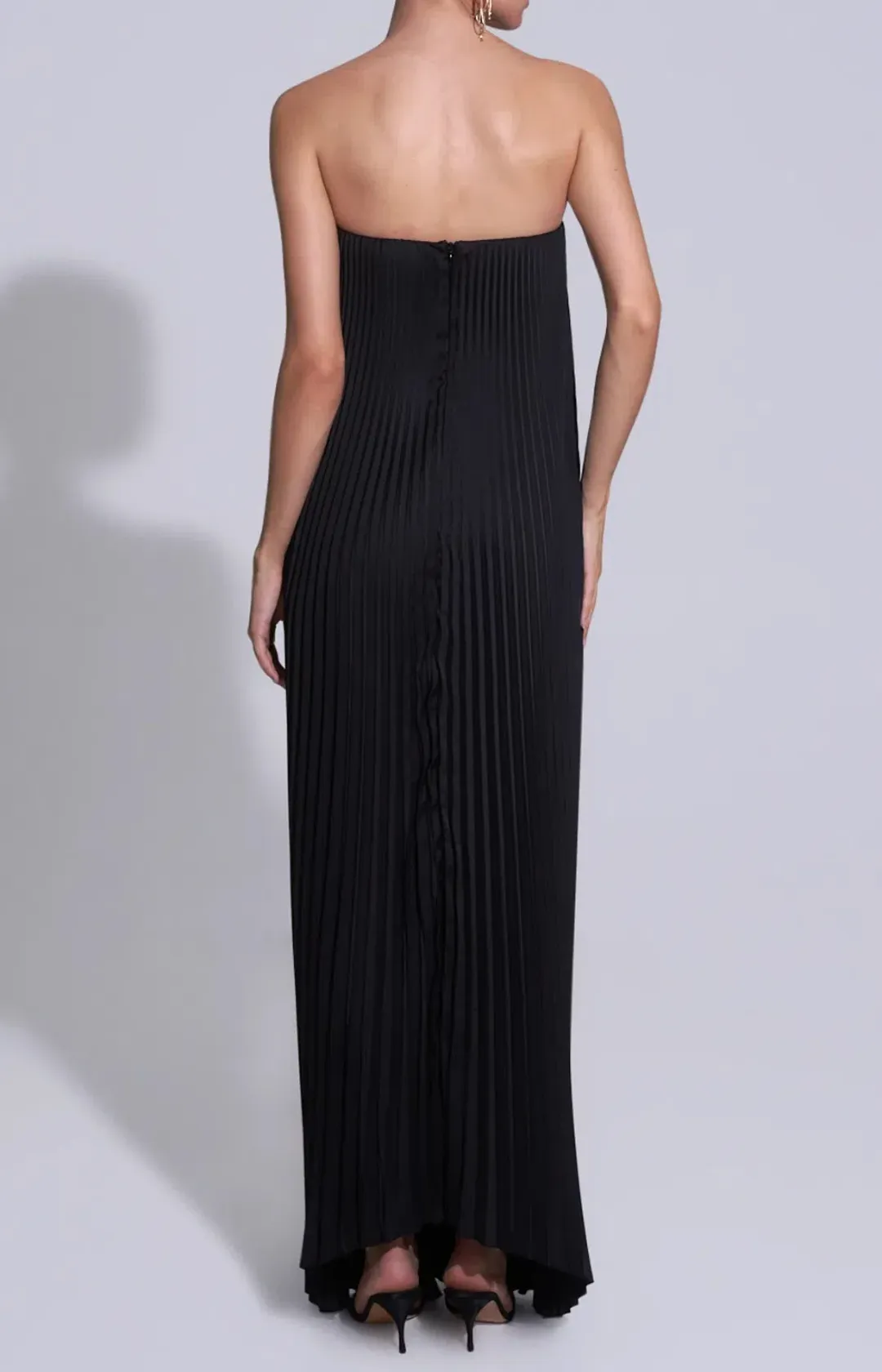 L'Idee Black Tie Gown Black Size 10 for rent on The Volte - main image