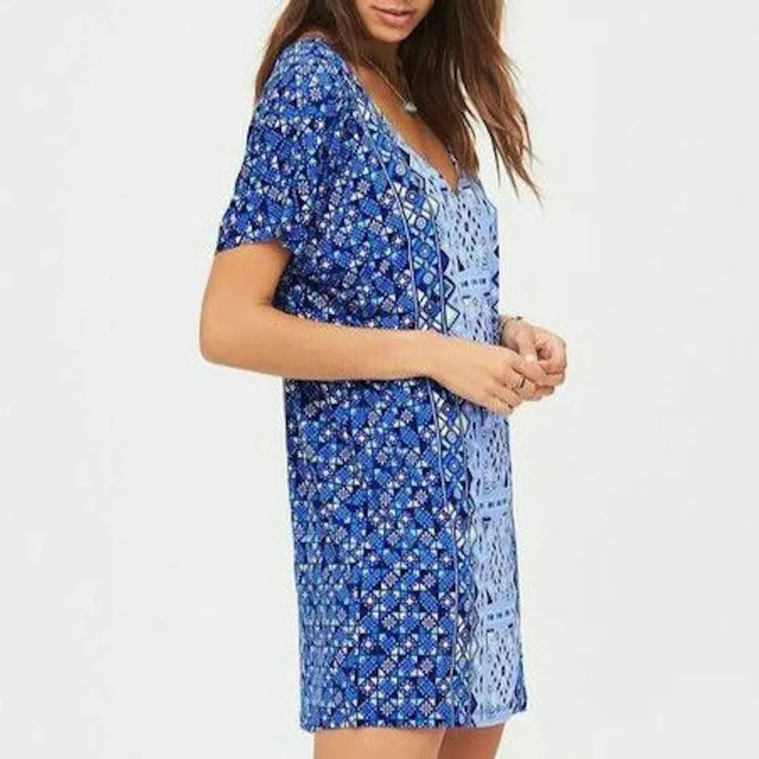 Tigerlily Mumu Kaftan Beach Mini Dress Totem Blue Size 8 for rent on The Volte - main image