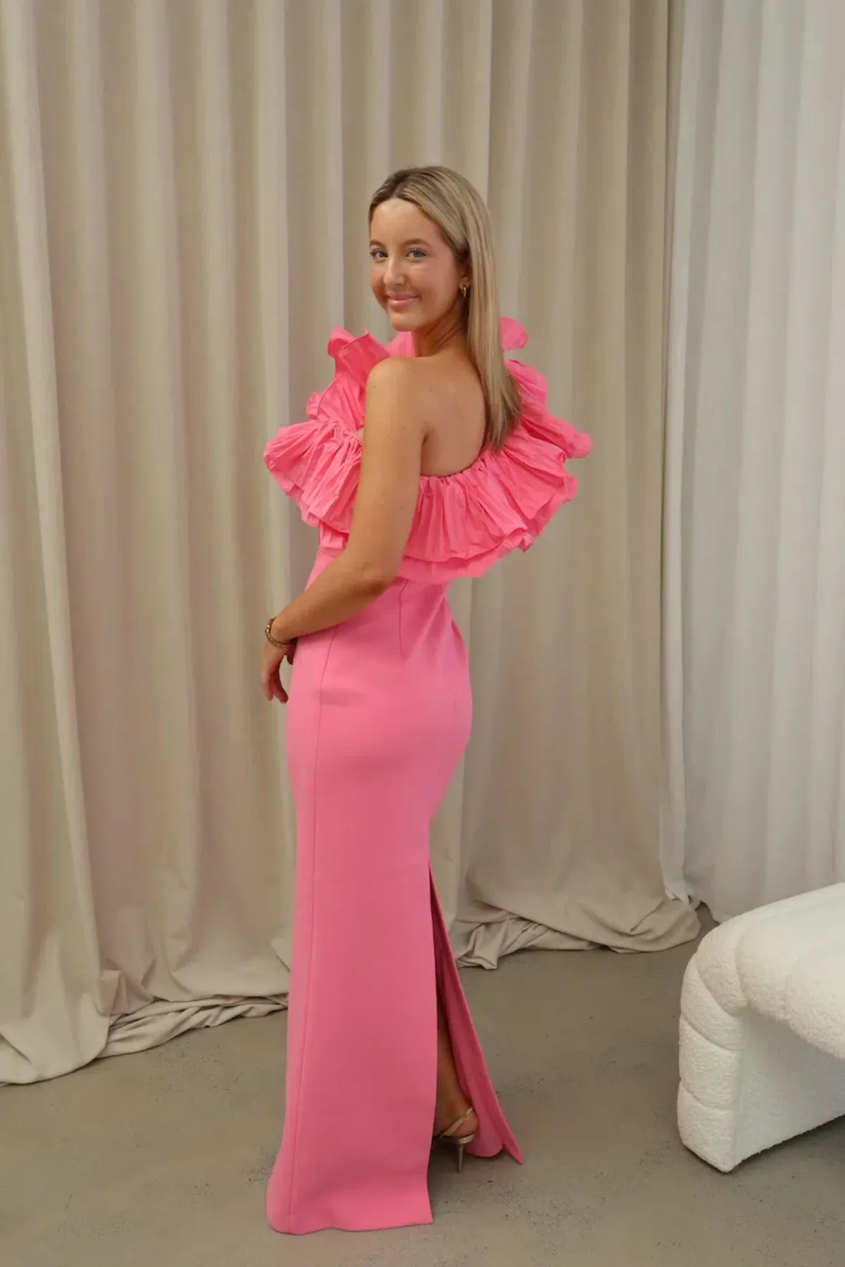 Rebecca Vallance Rosita Gown Shrimp Pink Size AU 8 - Image 4