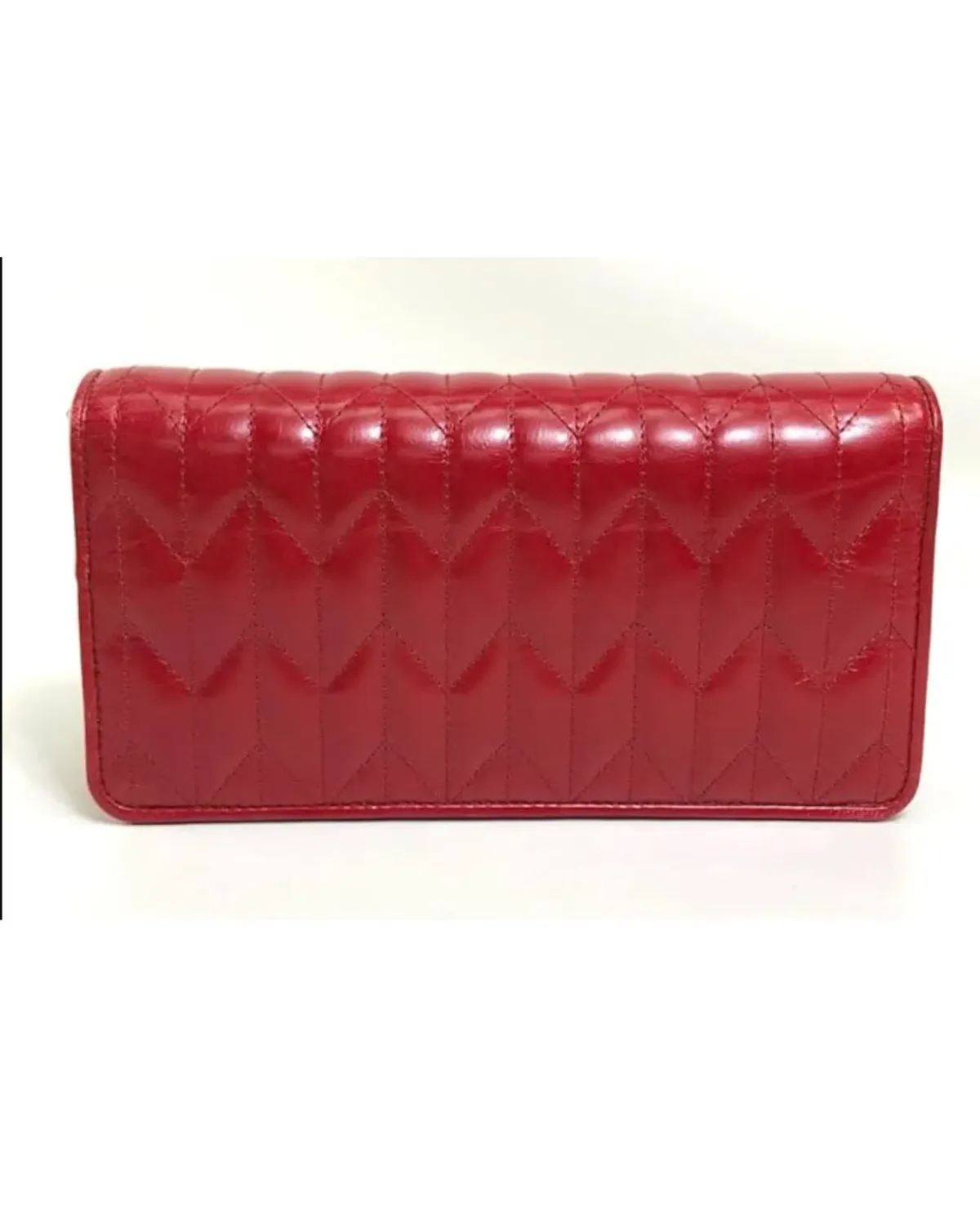 Miu Miu Matelasse Flap Clutch with removable strap Red - Image 4
