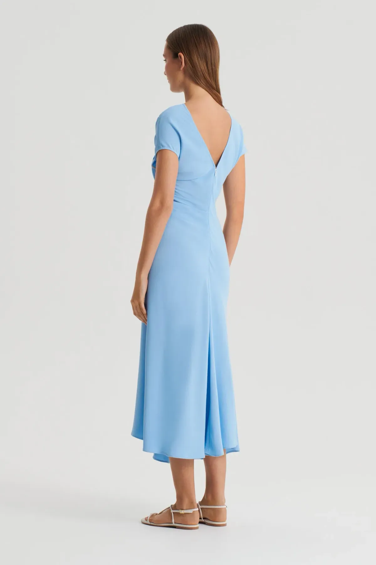Scanlan Theodore Gathered Drape Midi Dress in Sky Blue Size 8 - Image 3