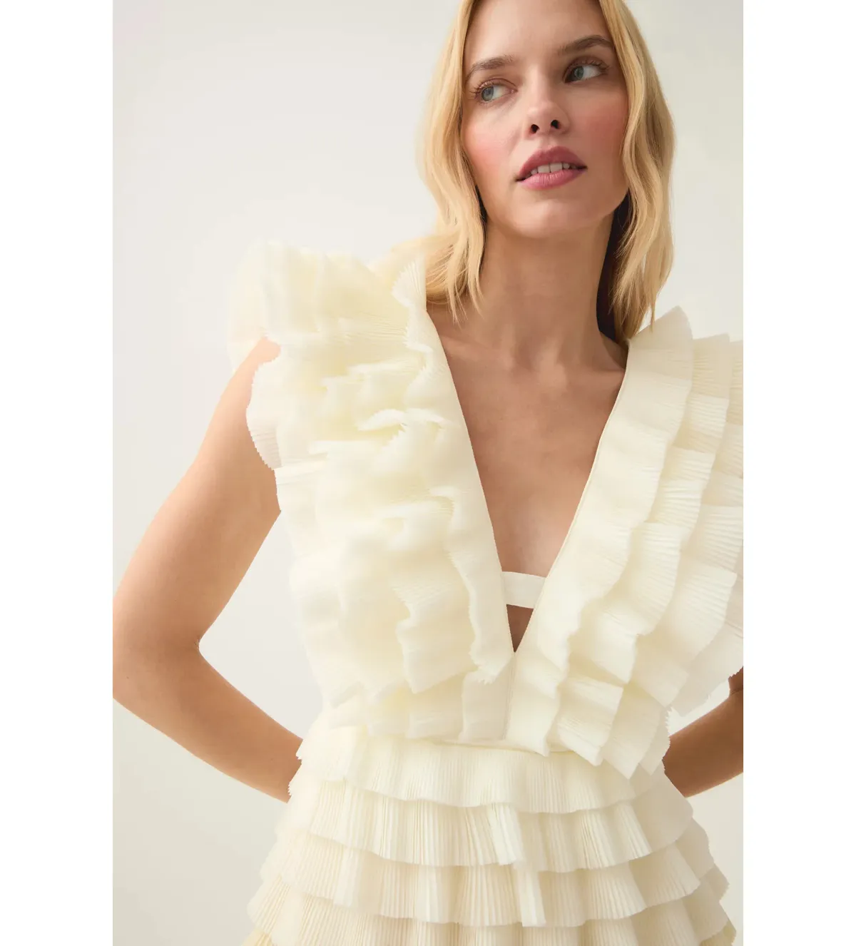 Aje Reflection Ombre Gown in Ivory/Acacia Yellow Size AU 16 - Image 3