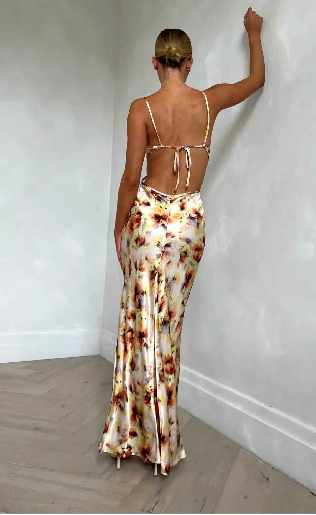 Bec And Bridge Cedar City Maxi Dress Floral Size 8  - Image 2