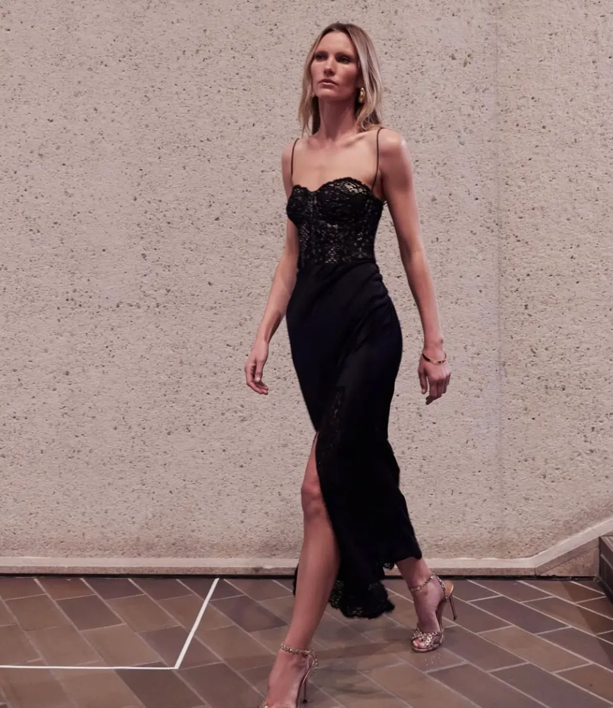 Rebecca Vallance Larisa Midi Dress Black Size AU 12 - Image 4