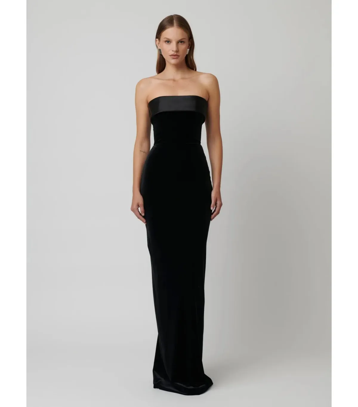Effie Kats Monroe Gown in Black Velvet Size XS / AU 6 - Image 1
