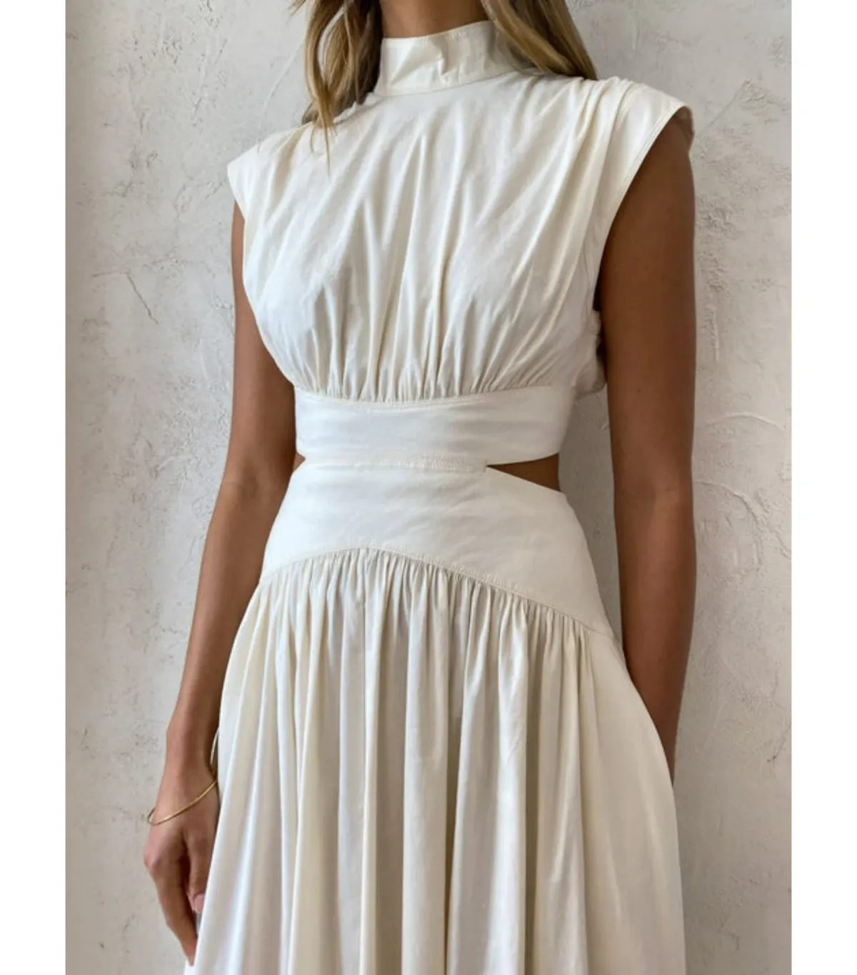 Camilla and Marc Oriella Dress in Cream Size AU 6 - Image 2