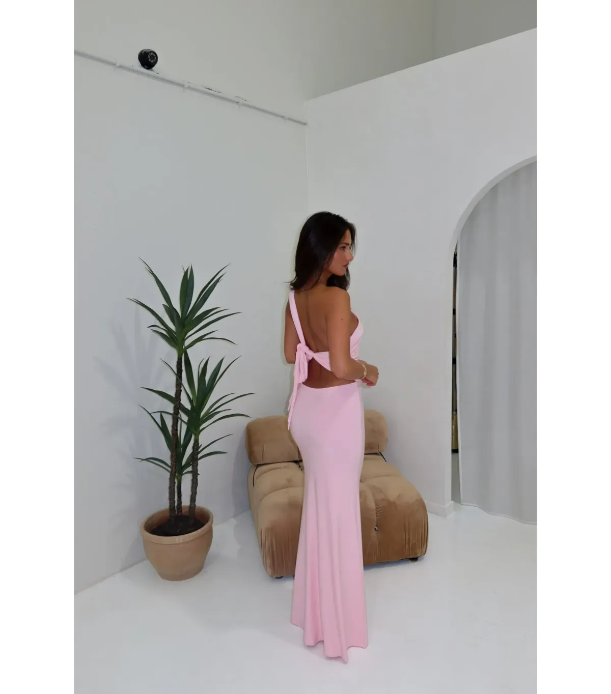 Natalie Rolt Fabienne Gown Blossom Pink Size 1 / AU 8-10 - Image 2