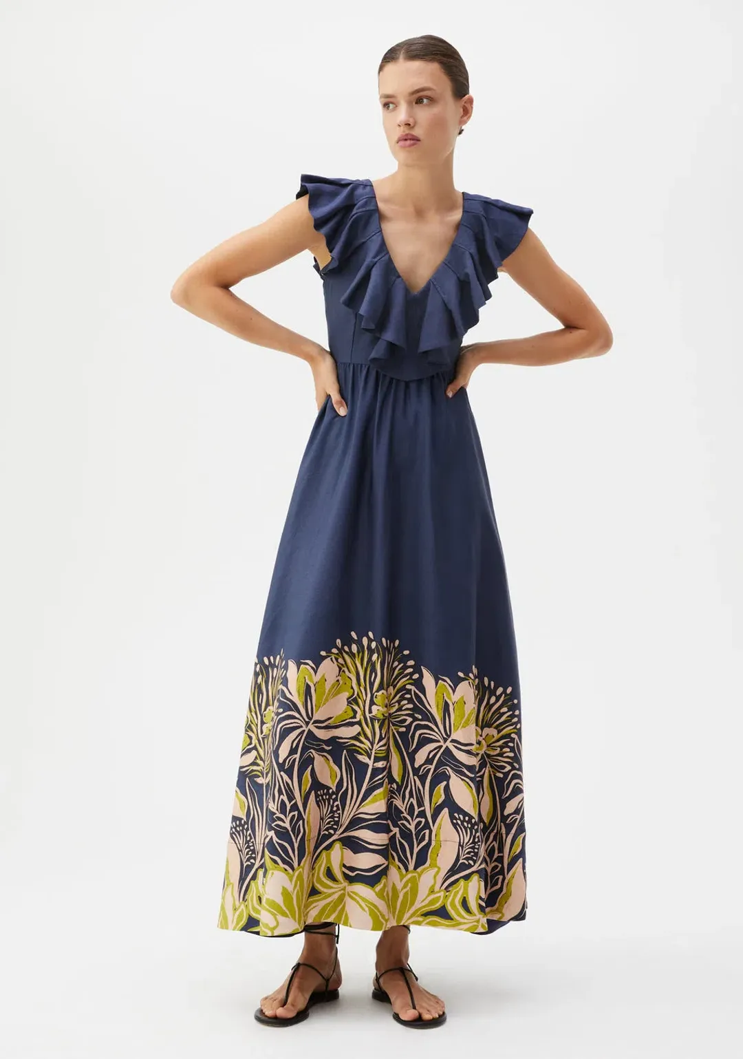 Morrison Valencia Maxi Dress Print Size 0/ AU 6 for rent on The Volte - main image