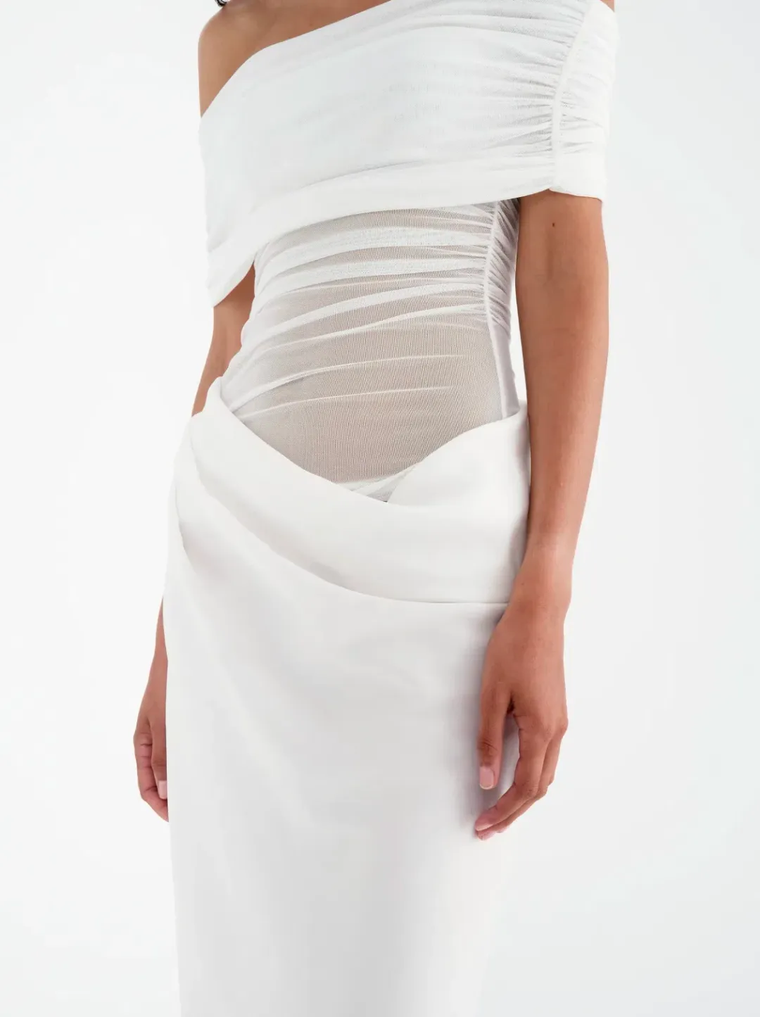Benni Nico Off Shoulder Maxi Dress White Size S / AU 8 for rent on The Volte - main image