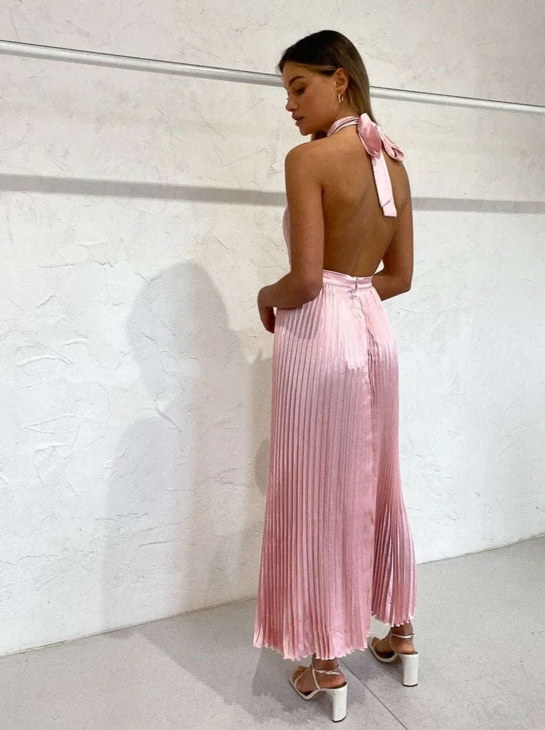 L'Idee Renaissance Split Gown Ballet Pink Size 6 for rent on The Volte - main image