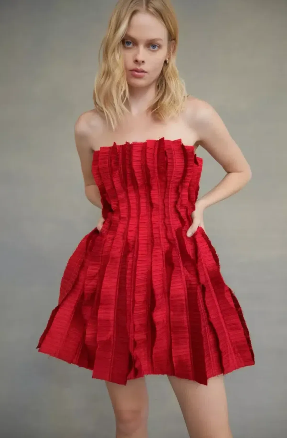 AJE Hybrid Mini Red Size 6 - Image 1