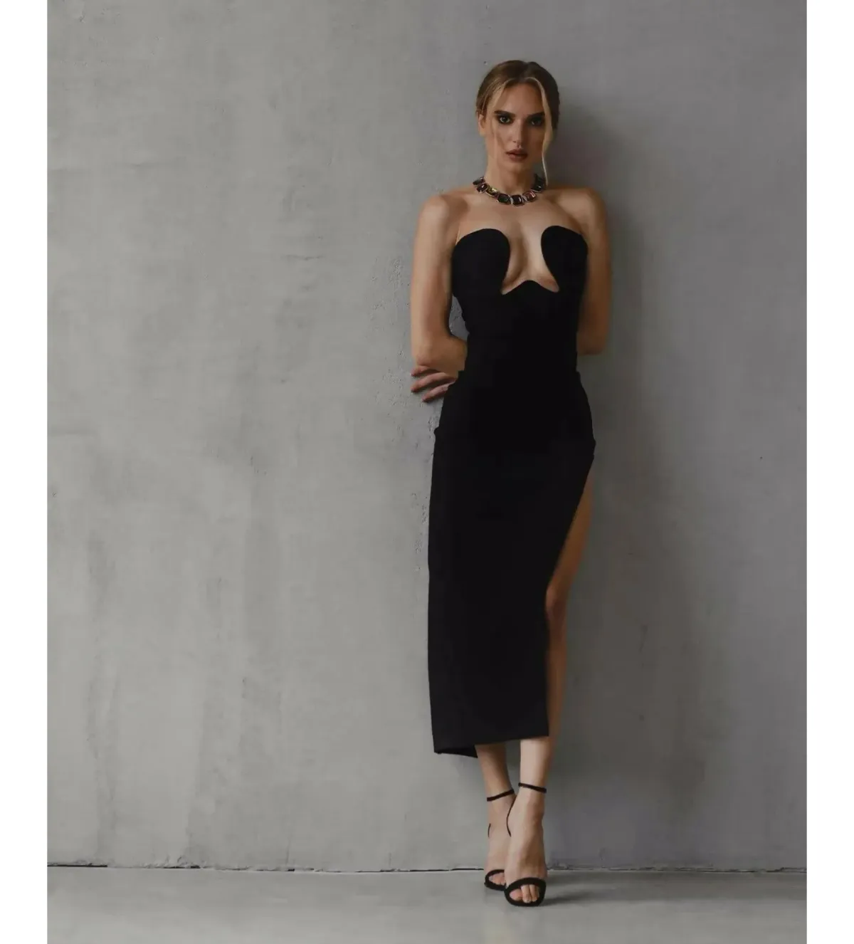 MAISON FEMALIEN LEA MAXI BLACK SIZE AU 8 - Image 1