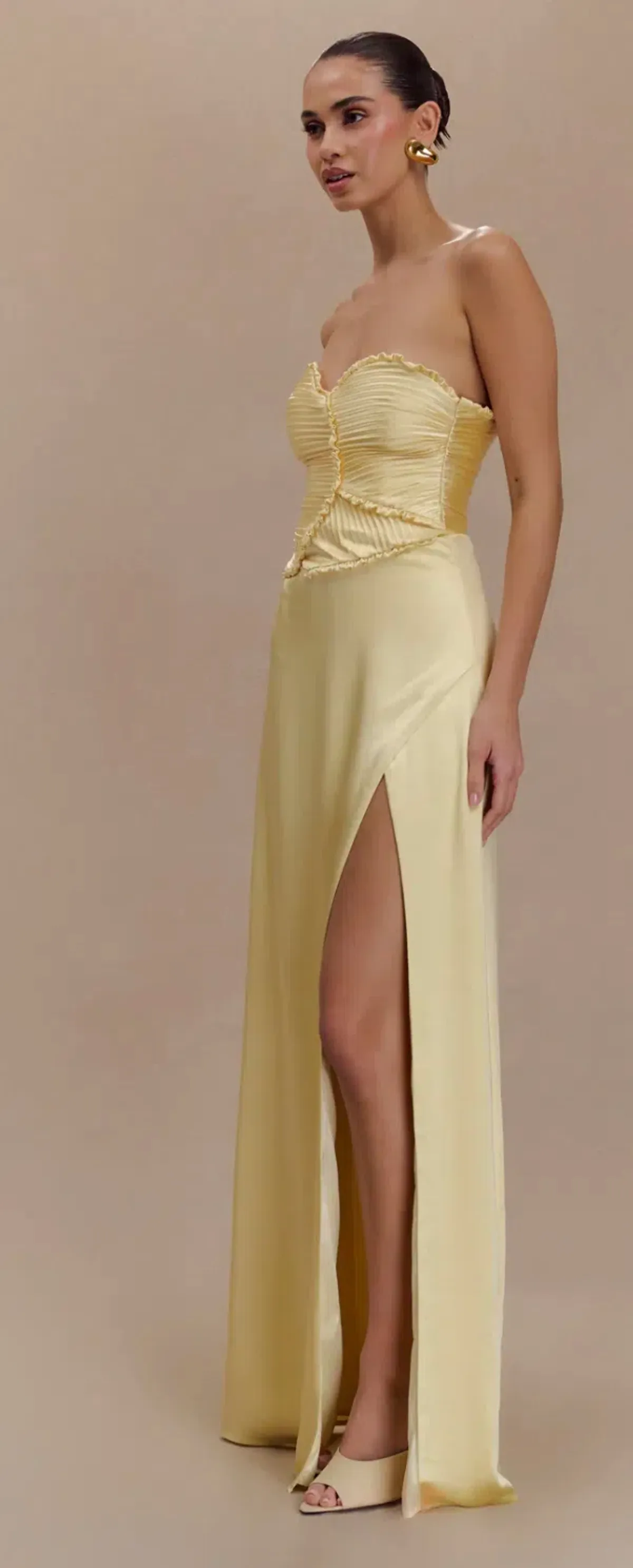 Meshki Larissa  - Image 3