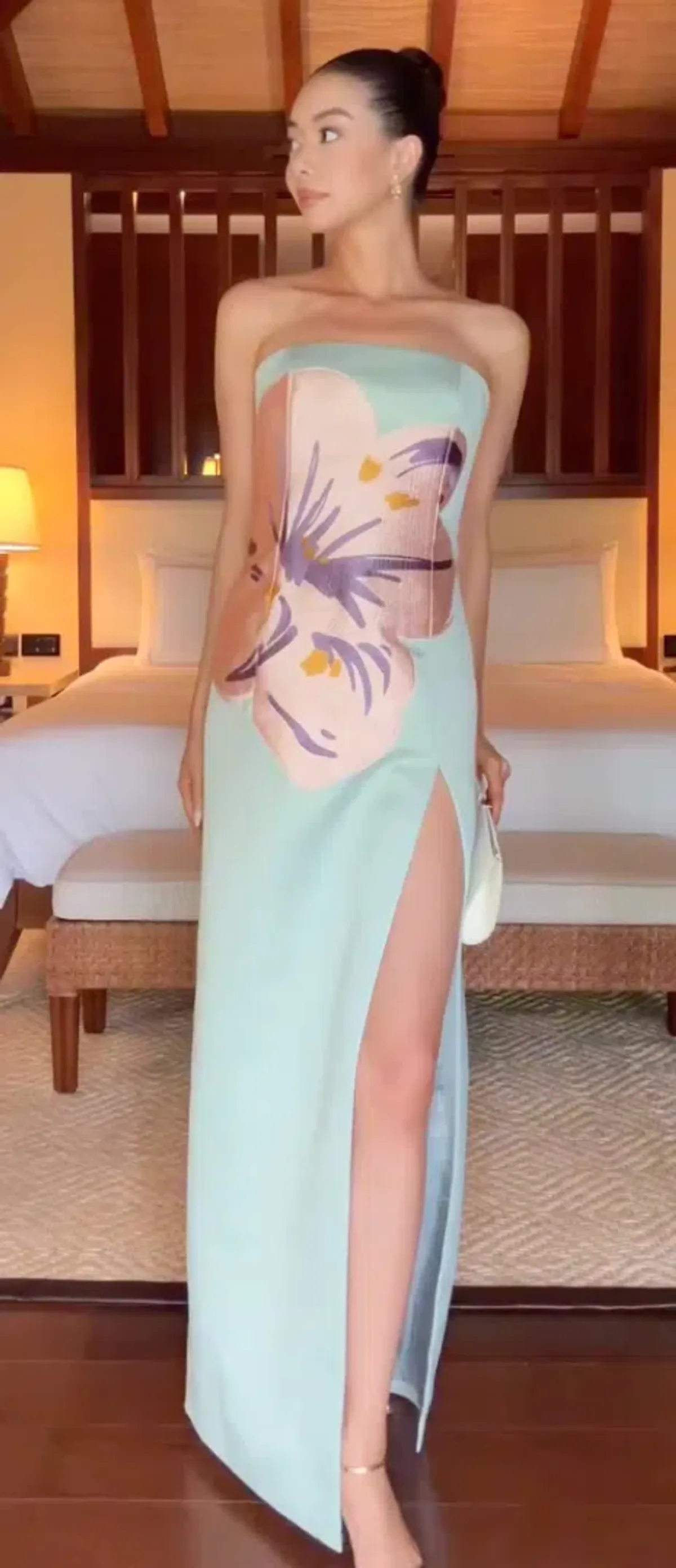 Leo Lin Clémence Embroidered Split Maxi Dress in Hibiscus in Pistachio Size 8  - Image 2