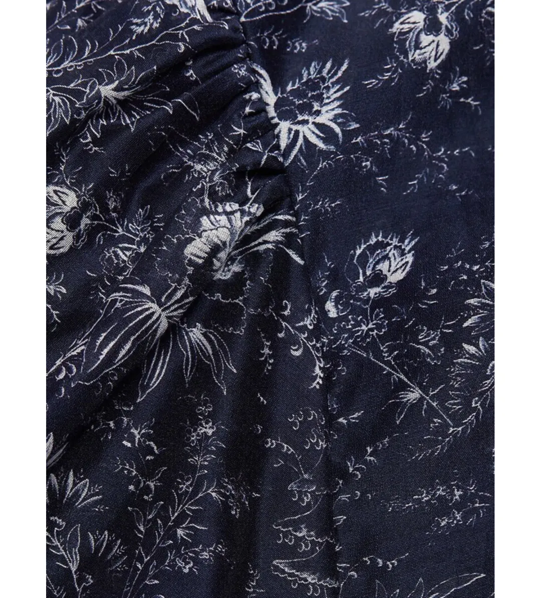 Sir The Label Caprice Puff-Sleeve Cropped Top and Maxi Skirt Set Navy Floral Size 0/AU 6 for rent on The Volte - main image