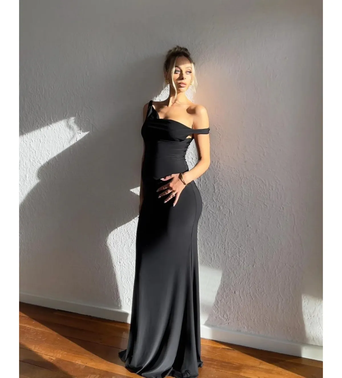 Natalie Rolt Bettina Gown Black Size 1/AU 8 - Image 4