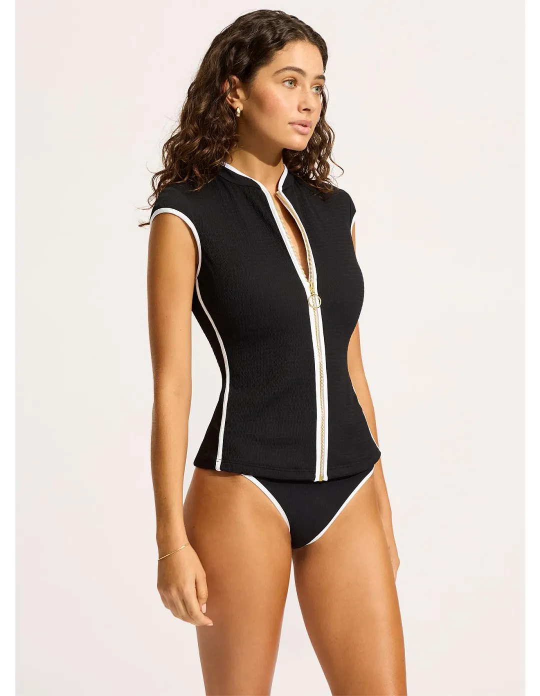 Seafolly Beach Bound Cap Sleeve Sunvest Black Size M/Au 12 for rent on The Volte - main image