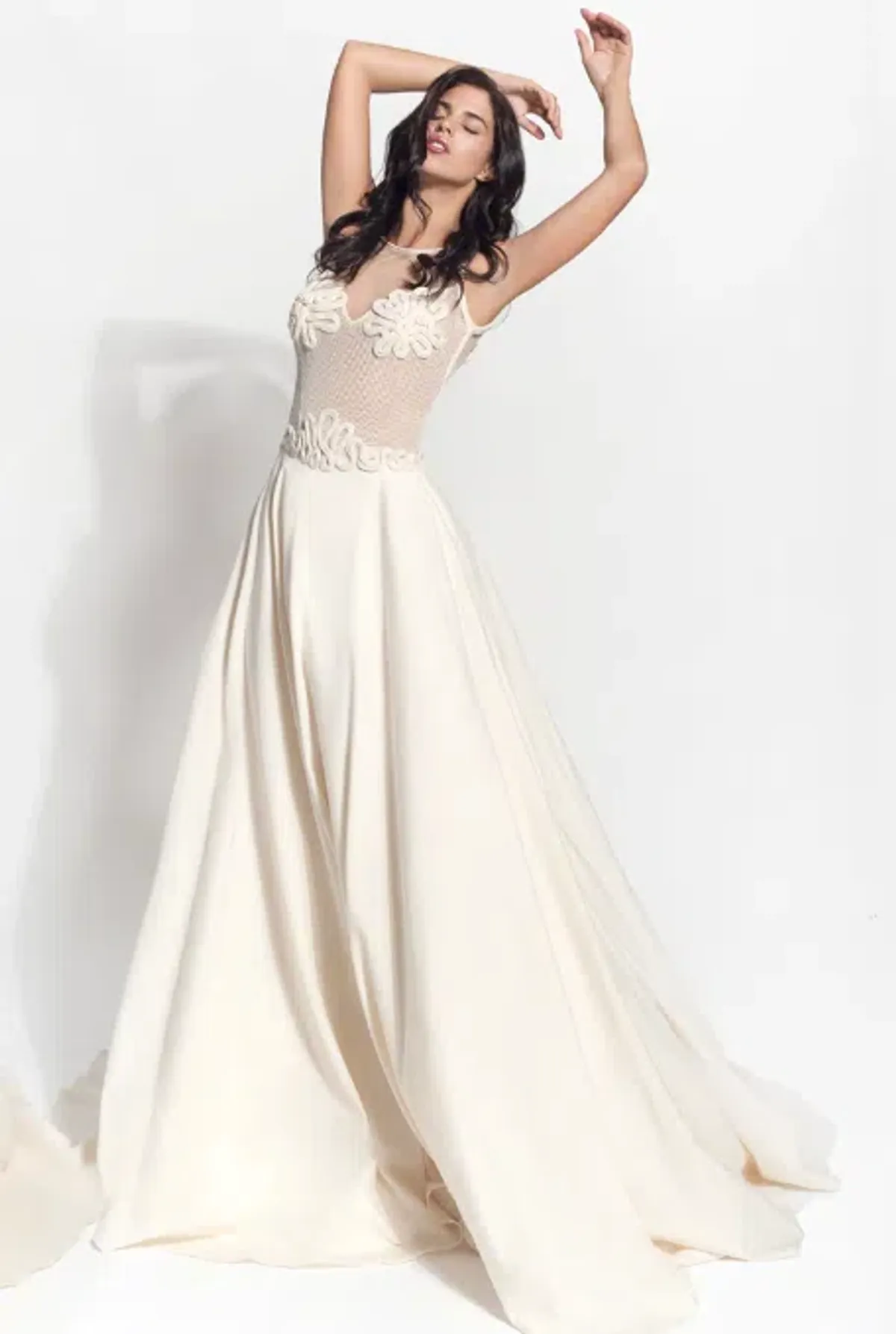 Atelier Zolotas Adeia Vintage Wedding Gown Cream Size 8 - Image 3