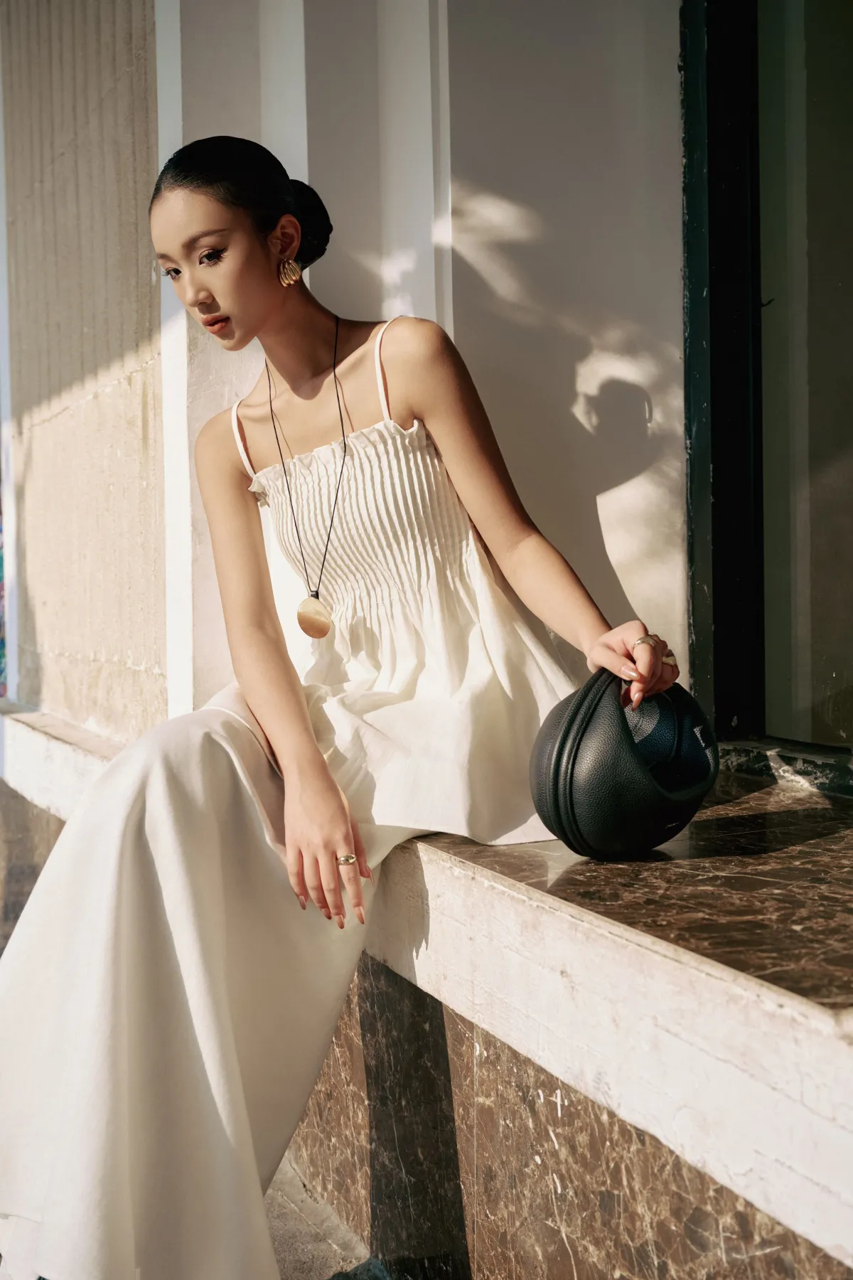 Justin Tong  Skirt Ivory Size 10  - Image 2