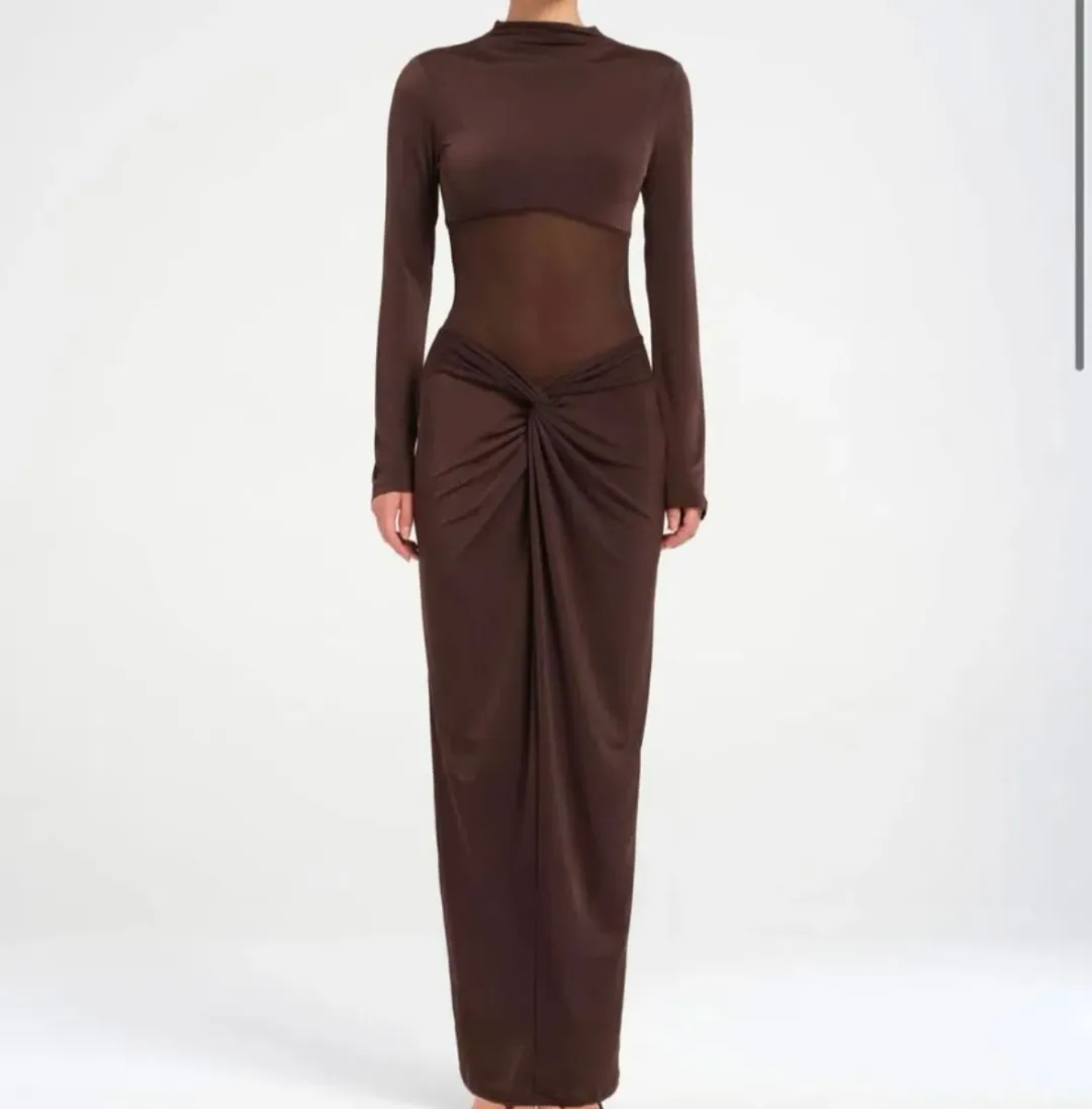 Benni Dora Maxi Dress Chocolate Size AU 8 for rent on The Volte - main image