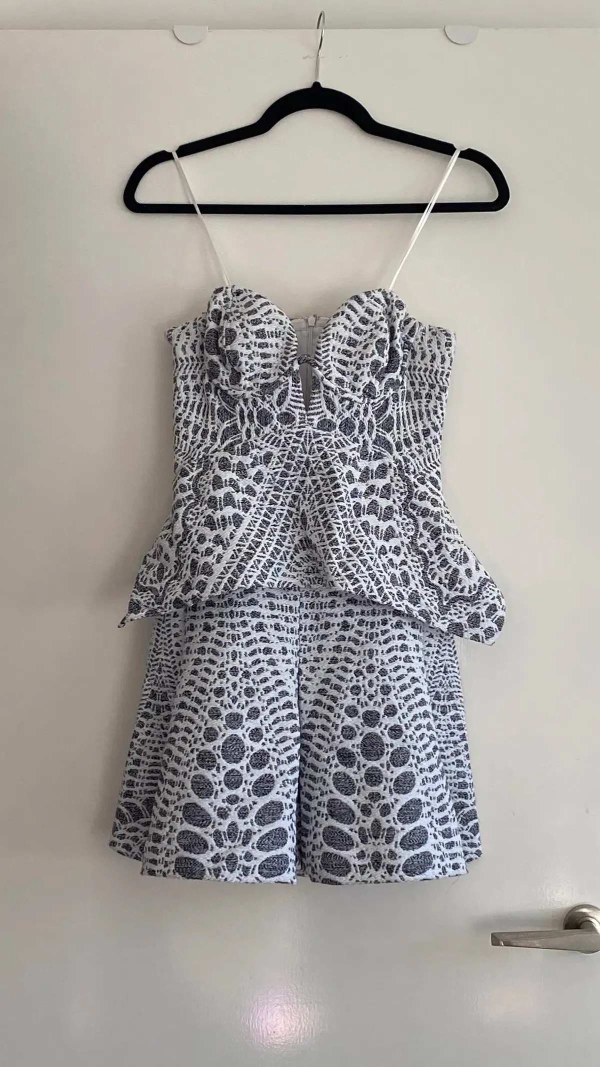 Thurley – Peplum Dress – Mini – Grey and White – Size 6  - Image 1