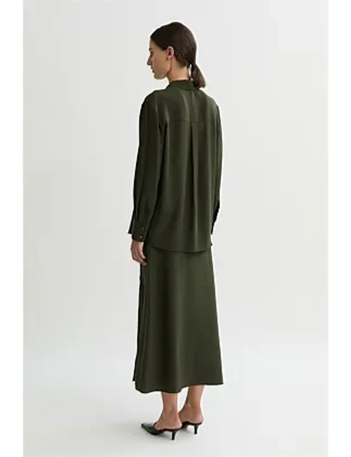 Willow Carmelia Silk Shirt Pine Size 12 - Image 1