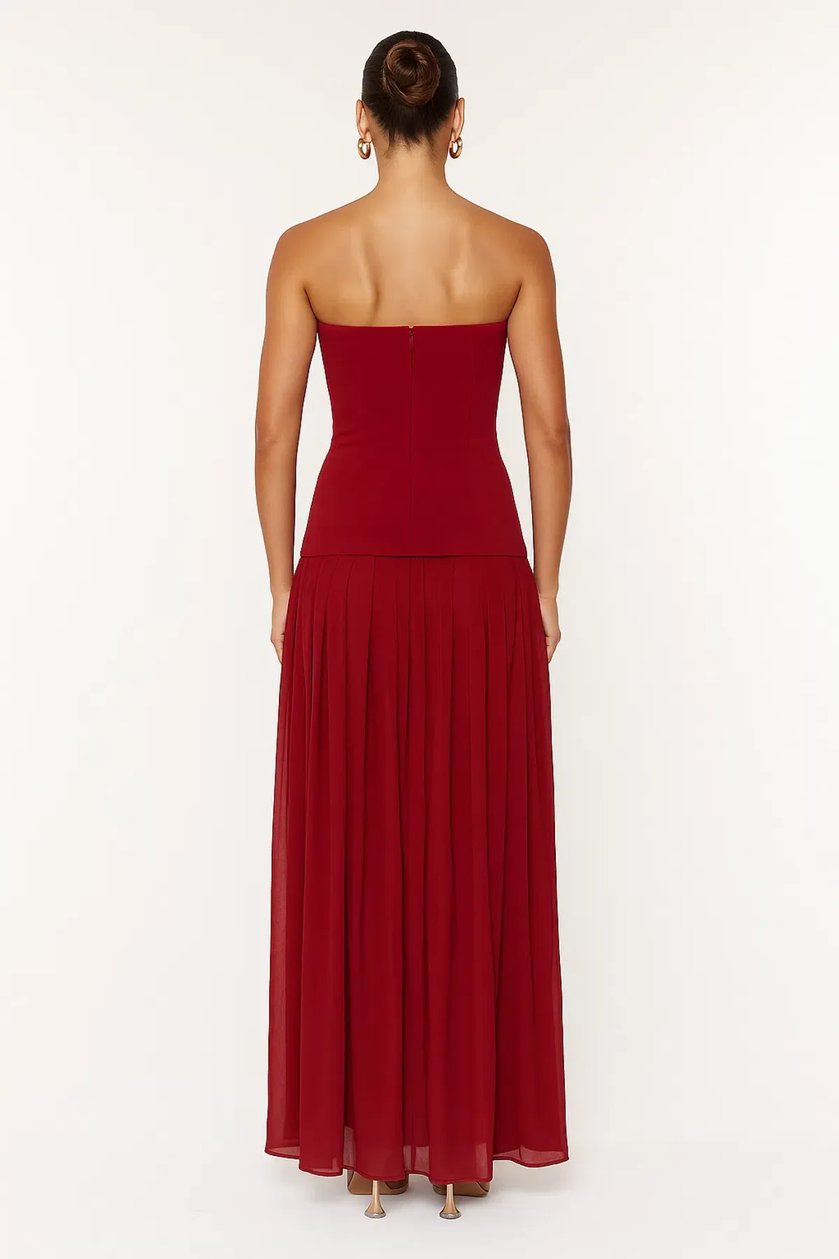 She is OLLÁ Nicolette Maxi Dress in Raspberry Size 6 - Image 3