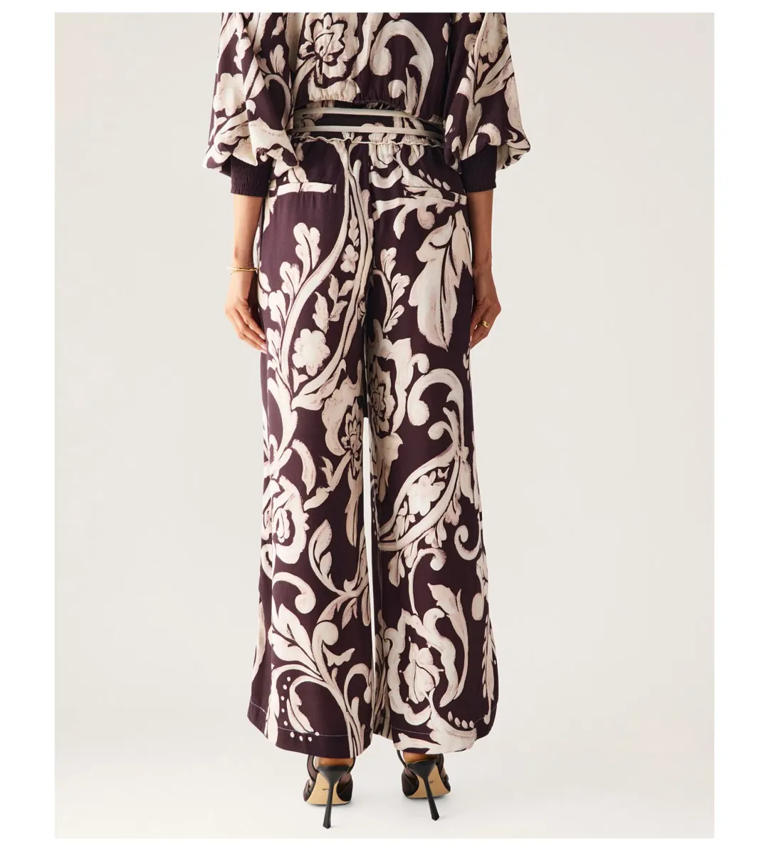 MOS The Label Seraphine Pants Multi Floral Size 12/L for rent on The Volte - main image