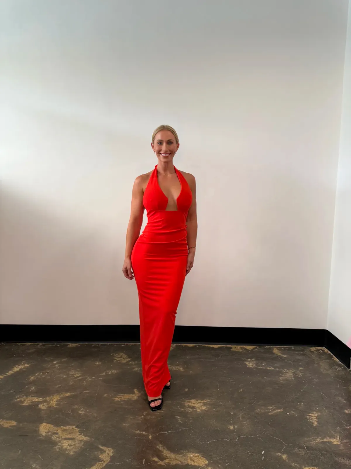 Love Nookie Demi Gown in Cherry Size M/AU10 - Image 2