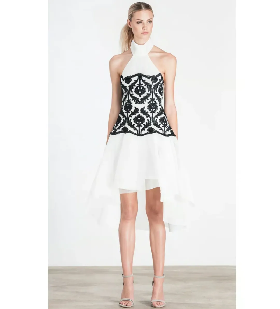 Elliatt Heritage Dress in White Size M / AU 10 for rent on The Volte - main image