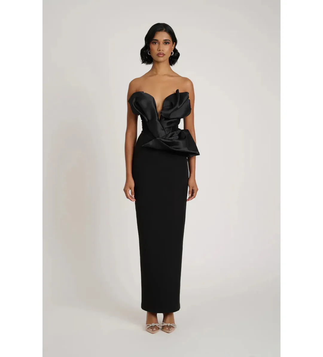 Eliya The Label Auri Gown in Black Size M/AU10 for rent on The Volte - main image