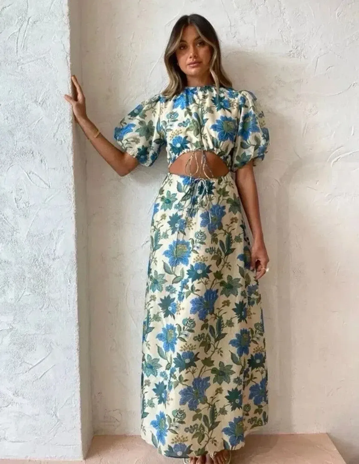 Sir The Label Celia Puff Sleeve Midi Dress in Marguerite Print Size 1/AU 8 - Image 2