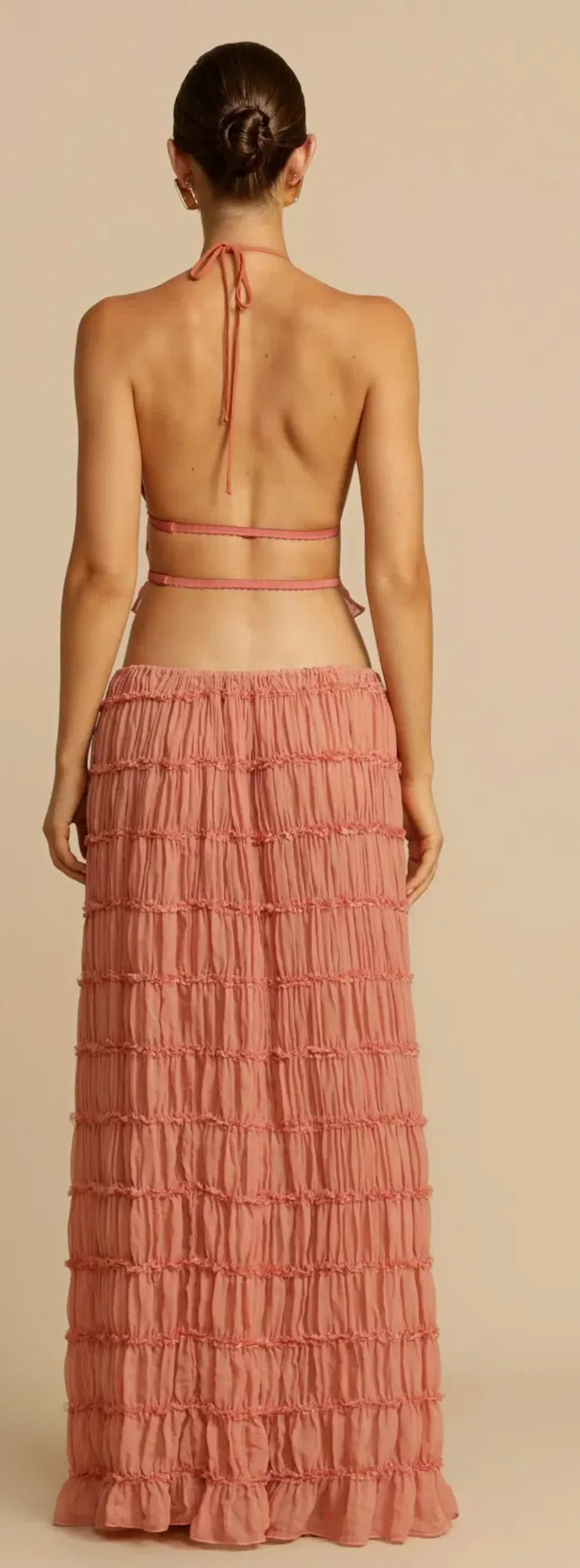 Julitte Set for rent on The Volte - main image