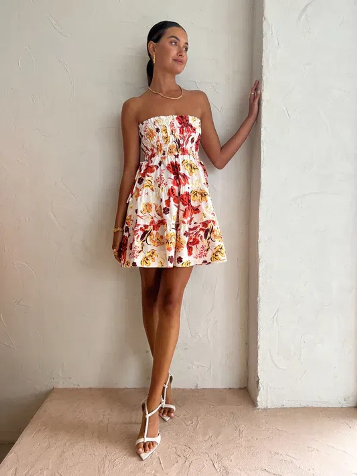 SHONA JOY KALANI SHIRRED MINI STRAPLESS SIZE AU10 - Image 1