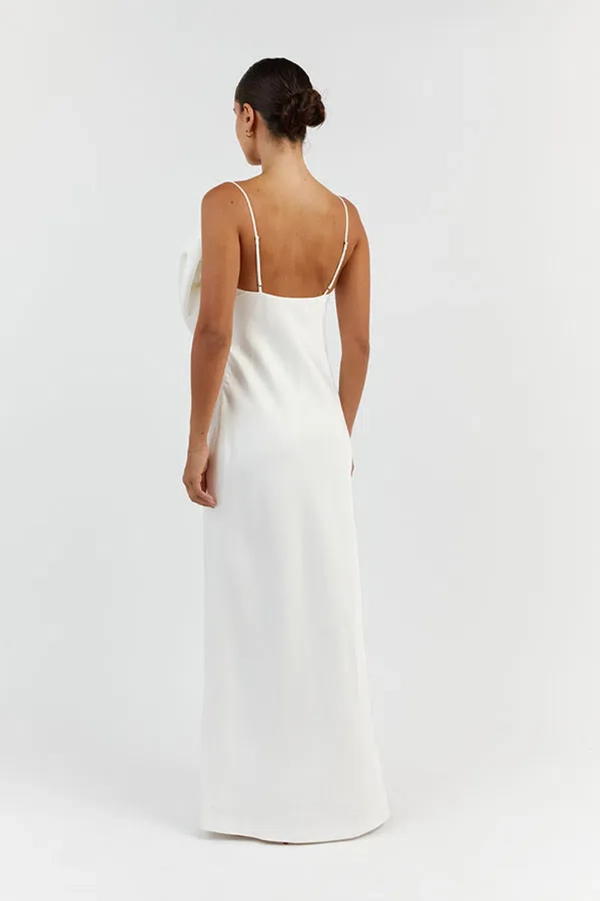 DISSH Aisle White Front Bow Midi Dress - Image 4