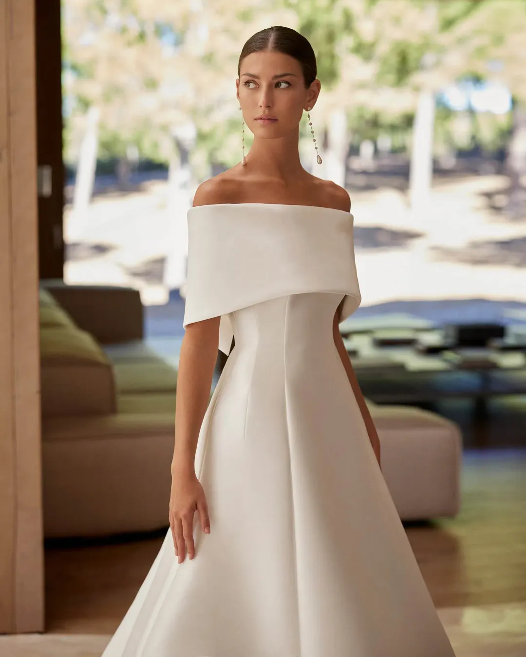 Rosa Clara Model Wedding dress  for rent on The Volte - main image