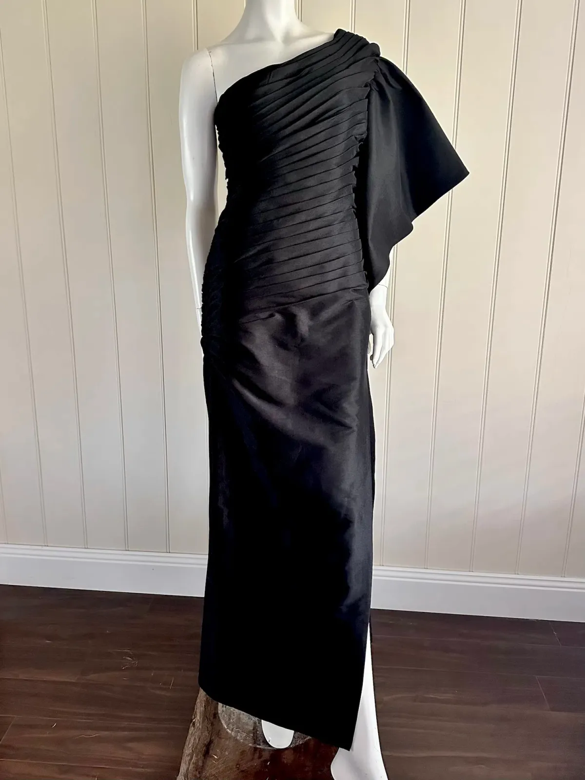RACHEL GILBERT one shoulder black gown Size 10 - Image 1