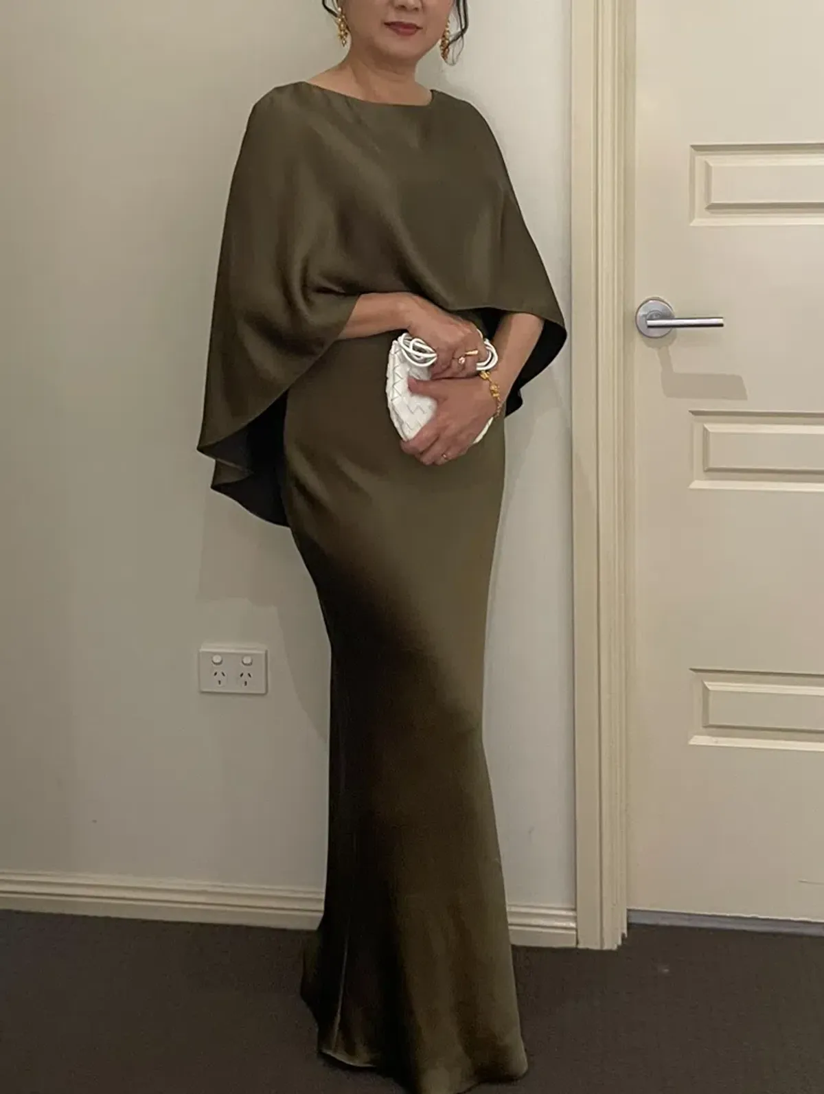 Carla Zampatti Moss Satin Cape Dress Size 12 - Image 4