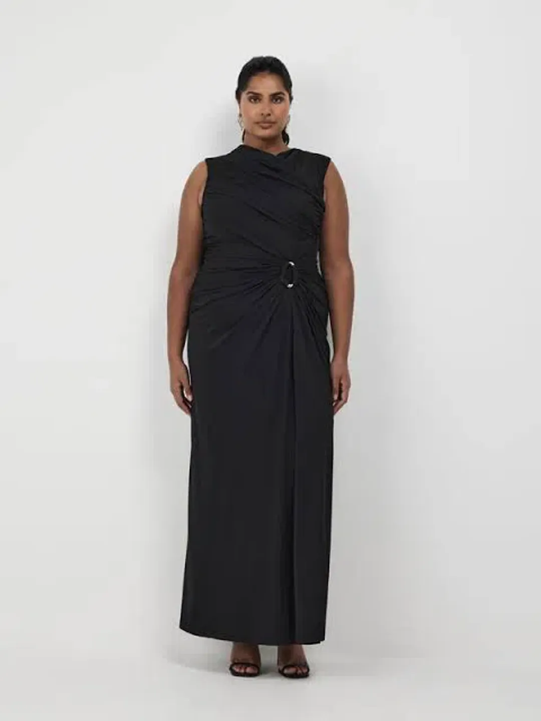 Sheike Simone Maxi Sz12 for rent on The Volte - main image