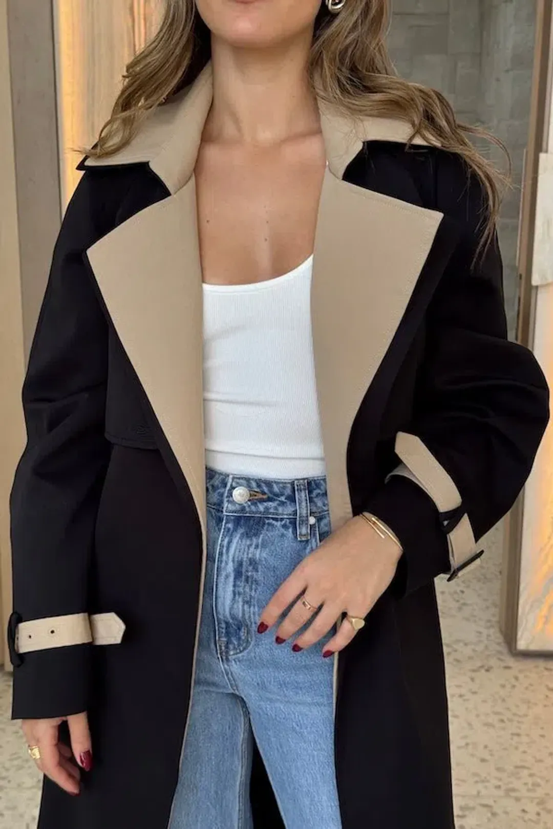 Contrast Trench Coat Black/Beige | Sneaky Link size xs for rent on The Volte - main image