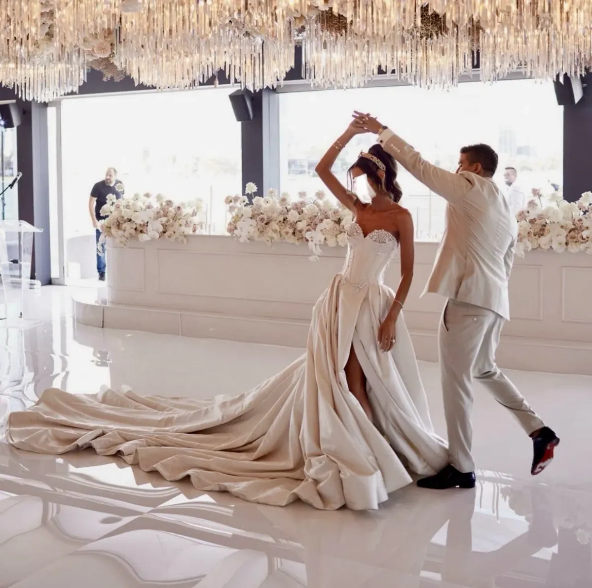 Pallas Couture - Bespoke wedding dress - Image 2